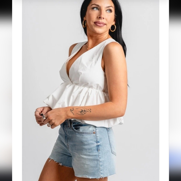 Buttermelon Tops - Buttermelon Babydoll Chic Peplum White Sleeveless Blouse Size Medium